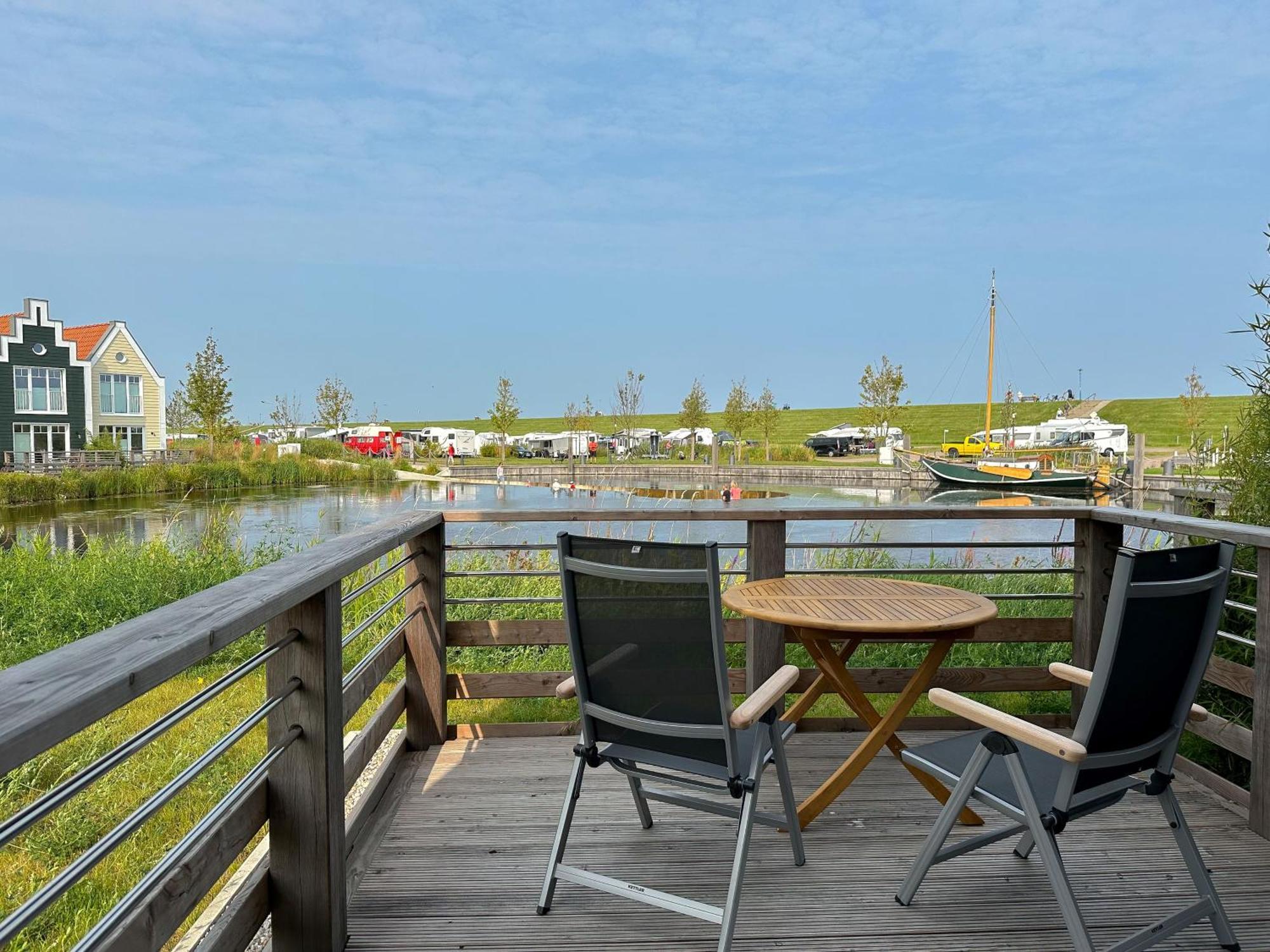 Fischerhaeuschen Am Kurpark Neuharlingersiel Bagian luar foto